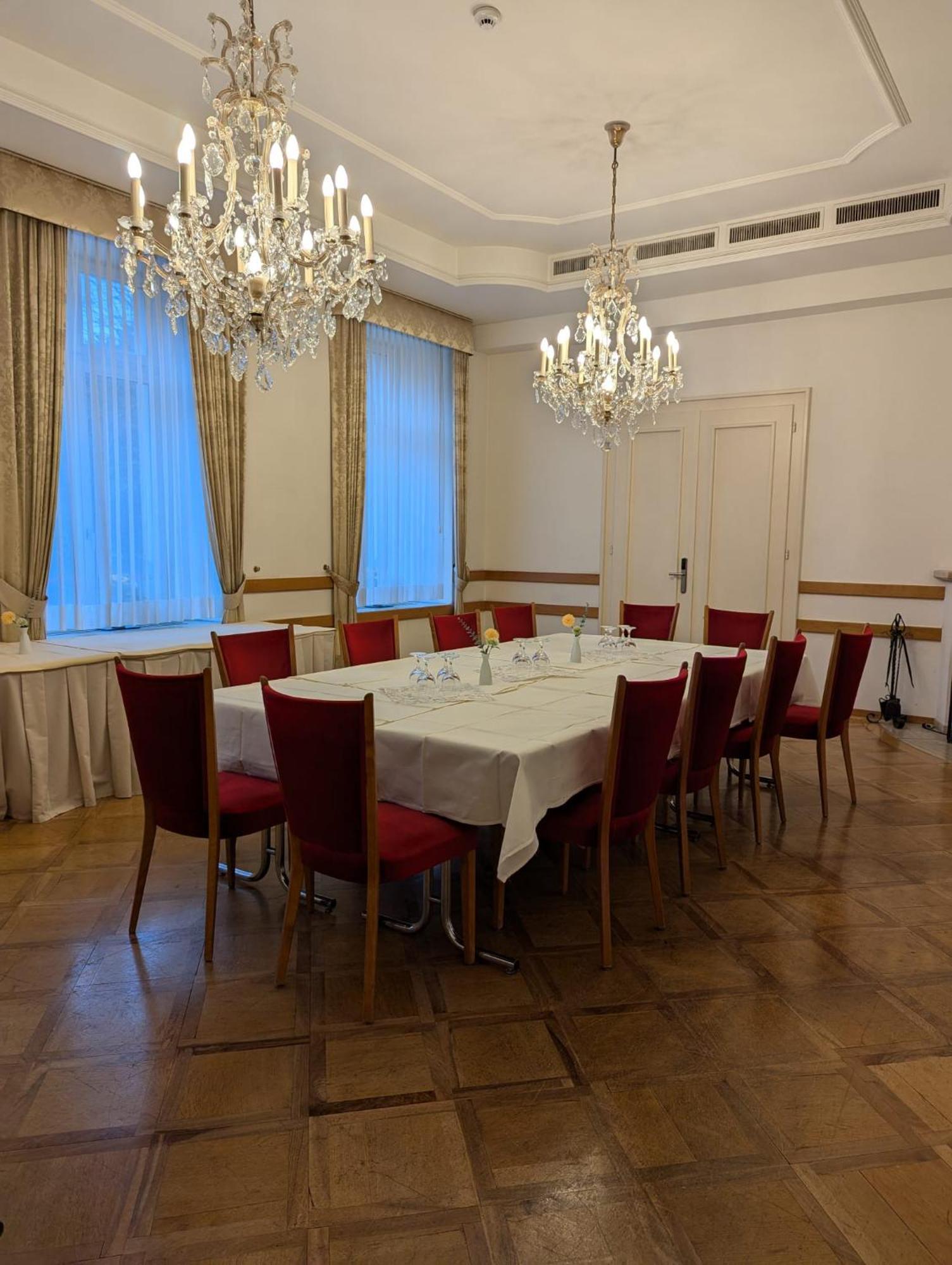 Hotel Post Glarnerhof グラールス エクステリア 写真